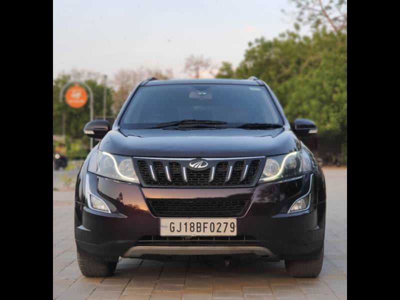 Mahindra XUV500 W10 FWD