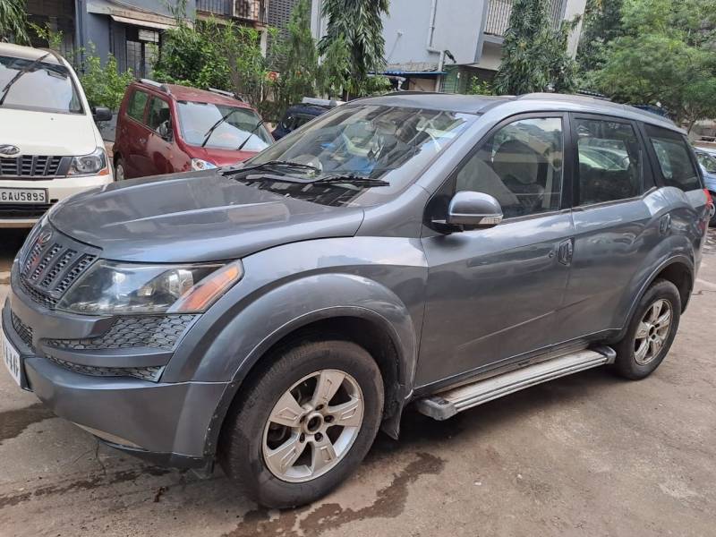 Mahindra XUV500 W8 4 X 2