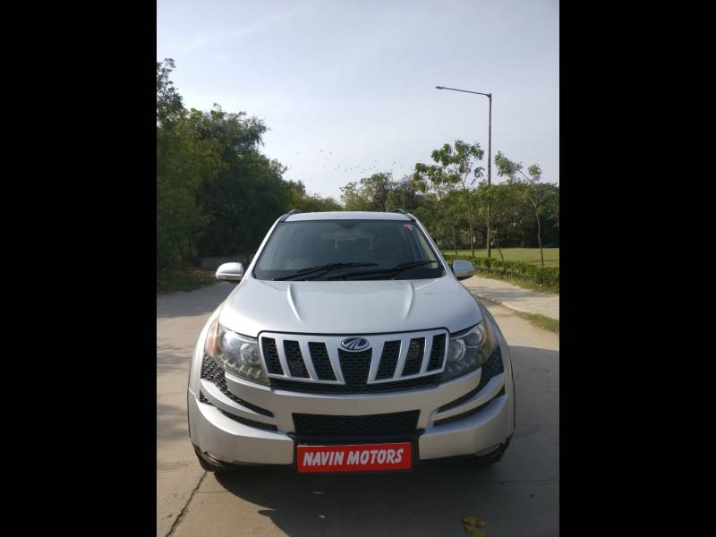 Mahindra XUV500 W8 FWD