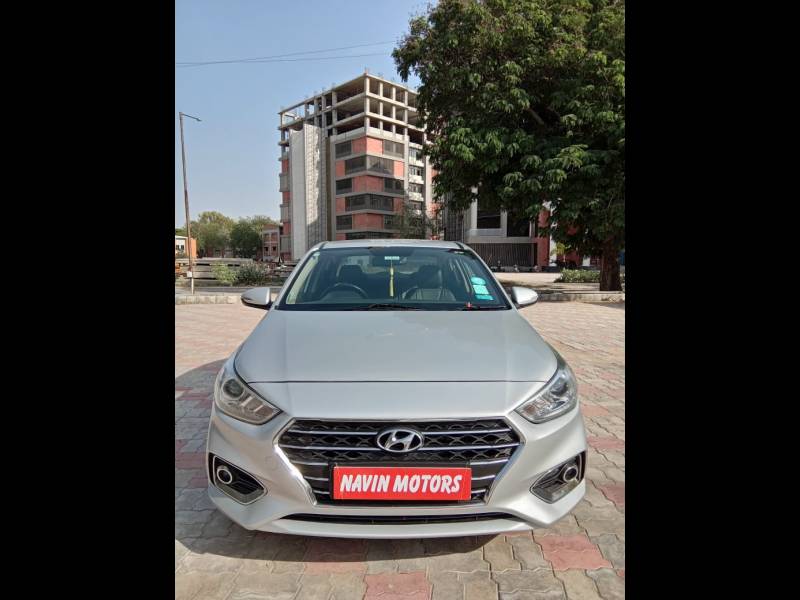 Hyundai Verna SX 1.6 CRDi