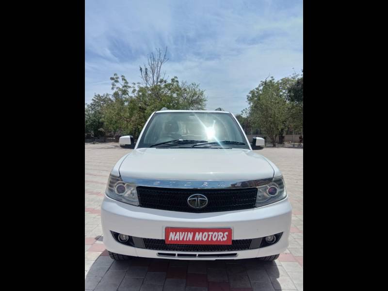 Tata Safari Storme 2.2 LX 4x2