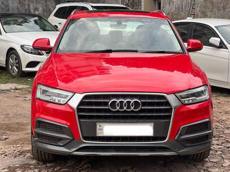 Audi Q3 30 TFSI Premium