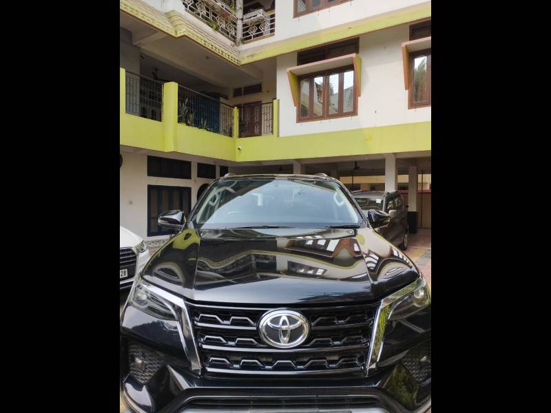 Toyota Fortuner 4X4 AT 2.8 Diesel