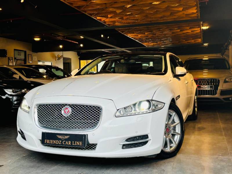 Jaguar XJ L 3.0 V6 Premium Luxury