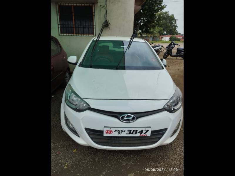 Hyundai i20 Asta 1.4 (O) With Sunroof Dies