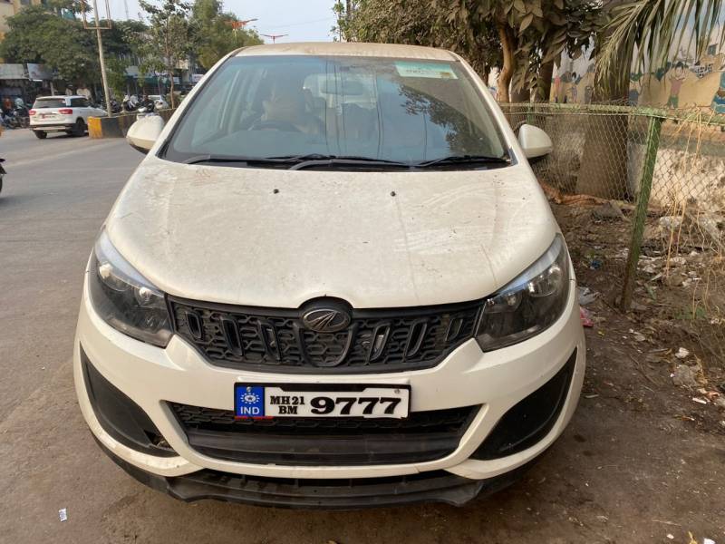 Mahindra Marazzo M2 7 STR