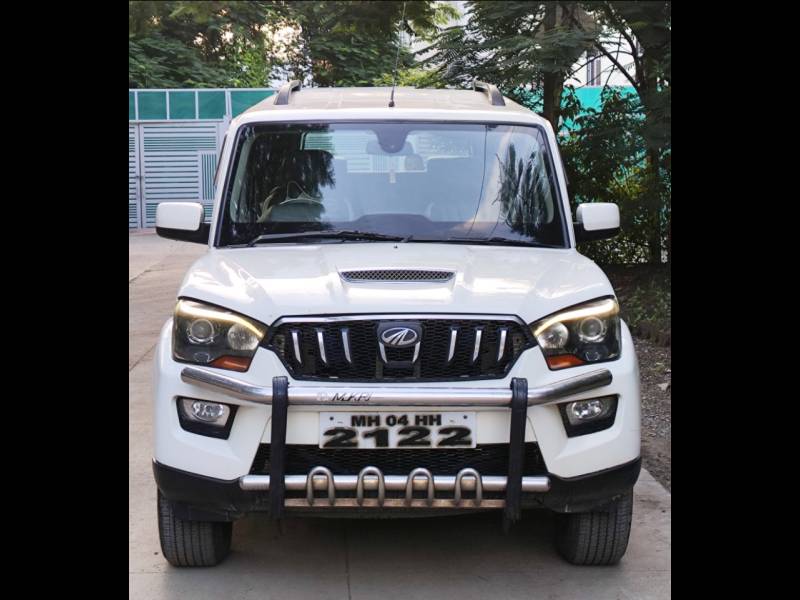 Mahindra Scorpio S10