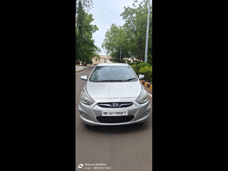 Hyundai Verna Fluidic 1.6 CRDI