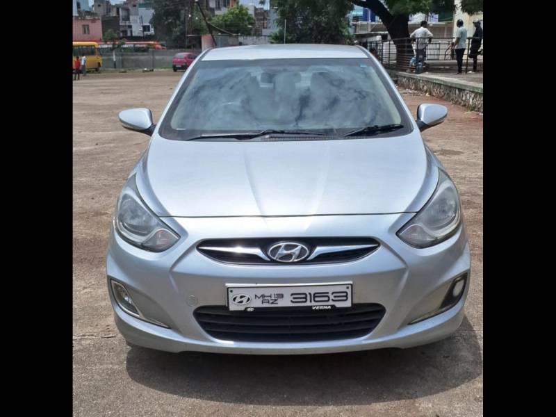 Hyundai Verna Fluidic 1.6 CRDI SX