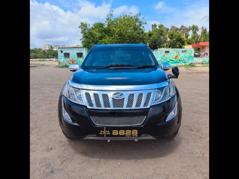 Mahindra XUV500 W10 AWD