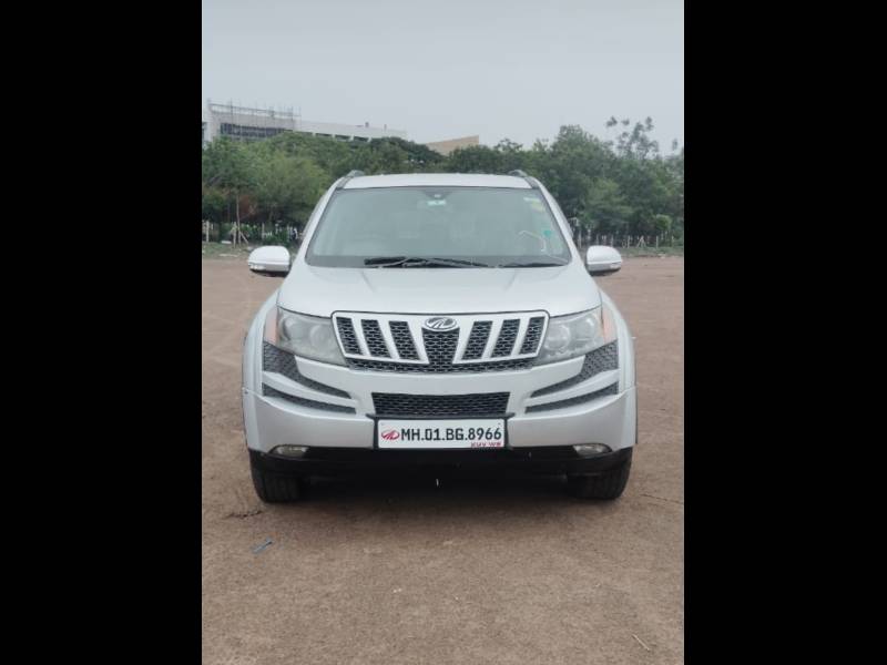 Mahindra XUV500 W8