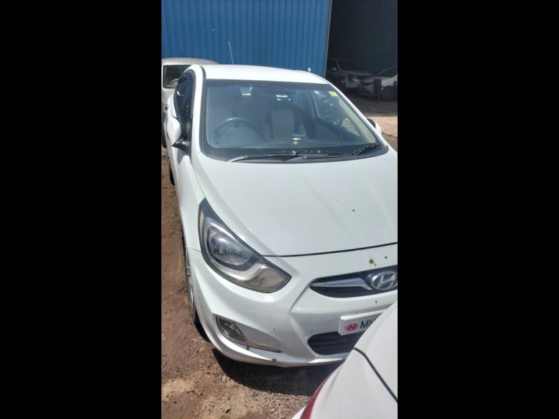 Hyundai Verna Fluidic 1.6 CRDI SX Opt AT