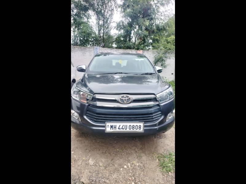 Toyota Innova Crysta 2.4 G 7 STR