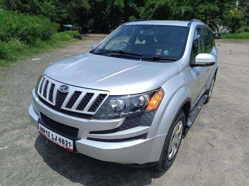 Mahindra XUV500 W6 4 X 2