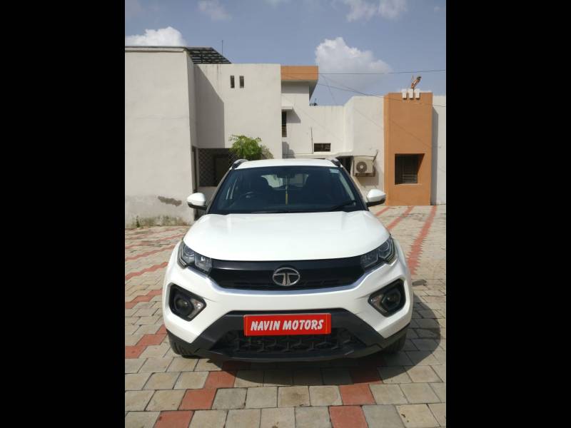 Tata Nexon XM (S) Diesel