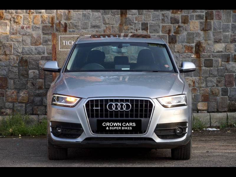 Audi Q3 35 TDI Premium Plus + Sunroof