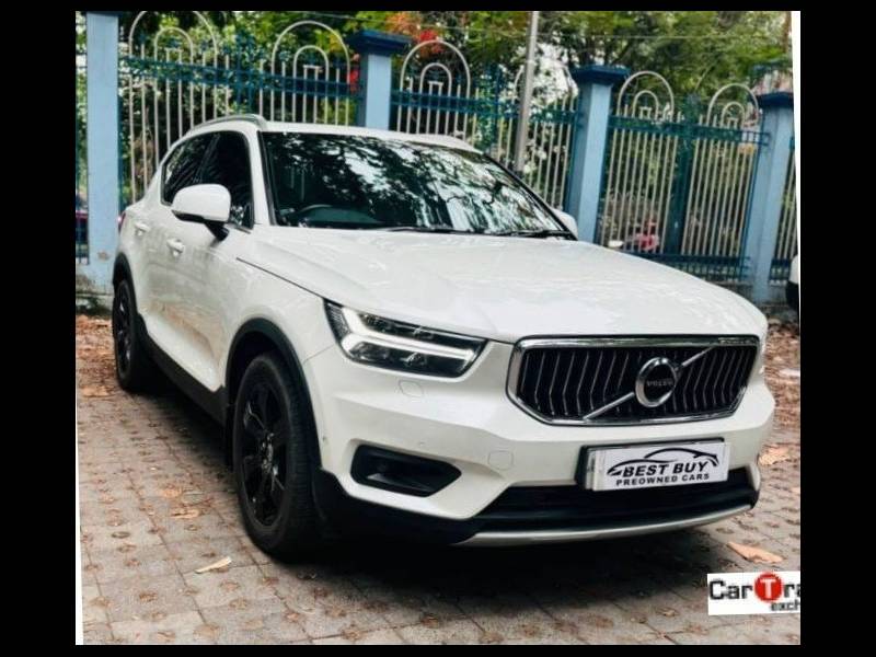 Volvo XC40 D4 R-Design