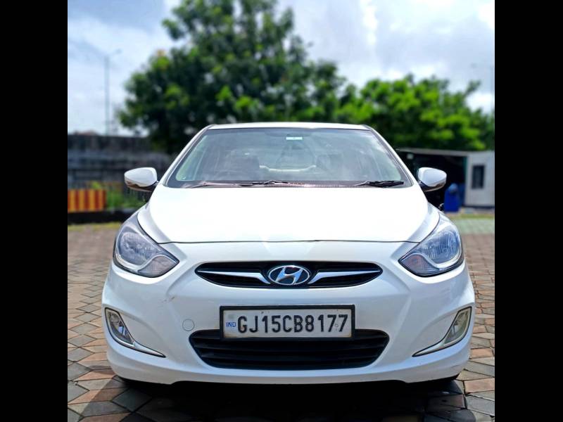 Hyundai Verna Fluidic 1.6 VTVT SX