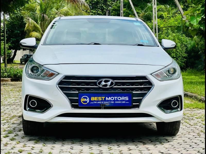 Hyundai Verna 1.6 CRDI SX