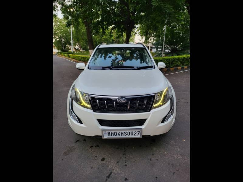 Mahindra XUV500 W10 FWD AT