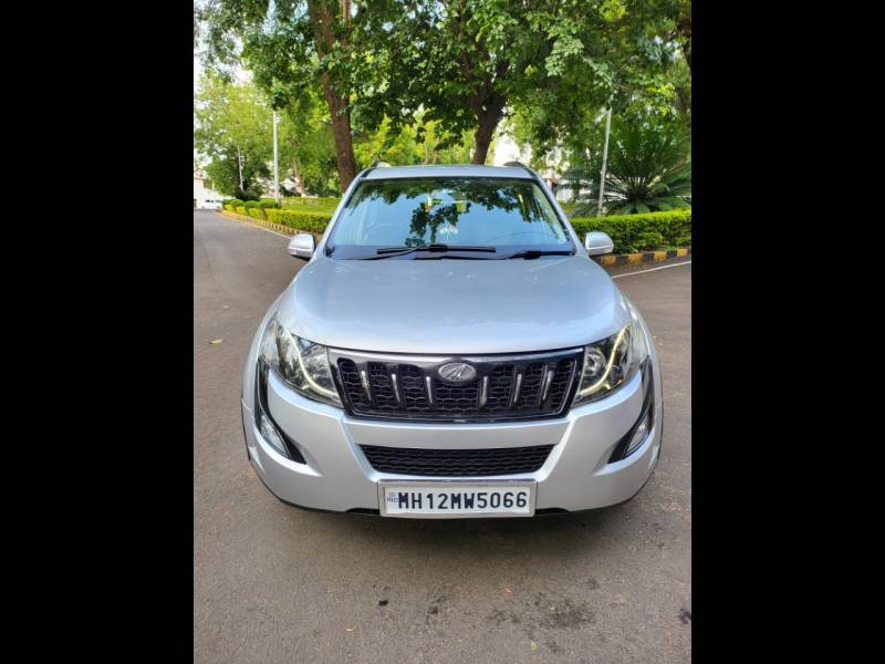 Mahindra XUV500 W6 FWD