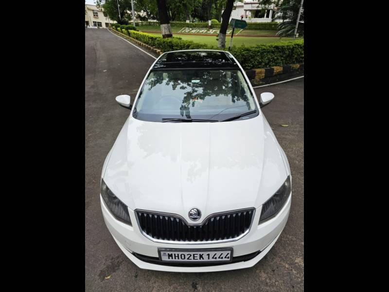 Skoda Octavia Style Plus 2.0 TDI AT (Diesel)