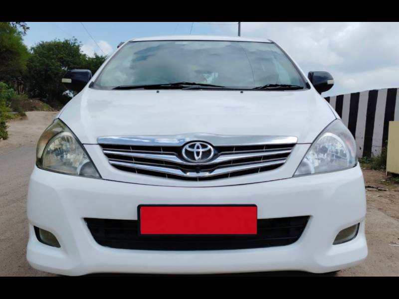 Toyota Innova 2.5 V 7 STR