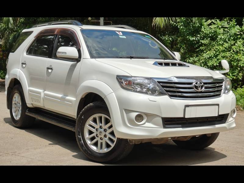 Toyota Fortuner 3.0 4X4 MT