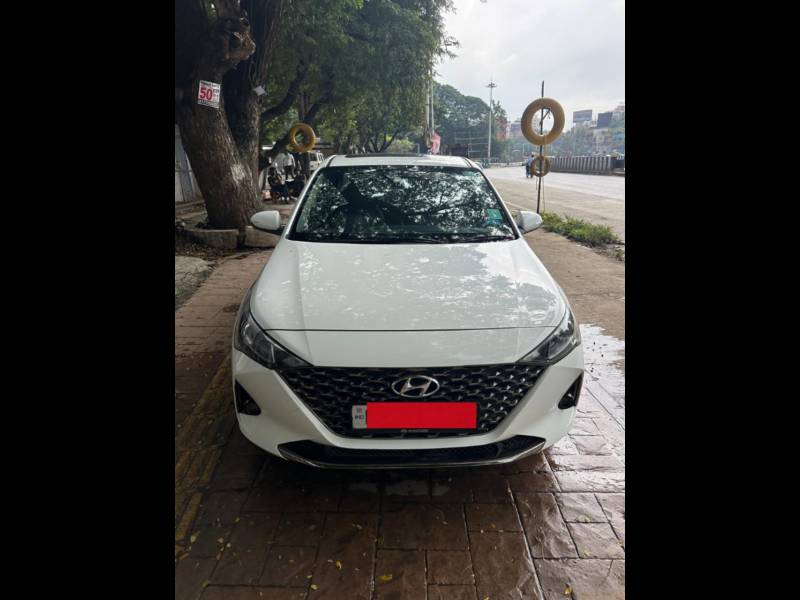 Hyundai Verna SX (O) 1.5 Petrol IVT