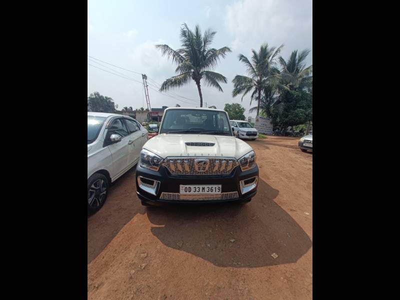 Mahindra Scorpio S2