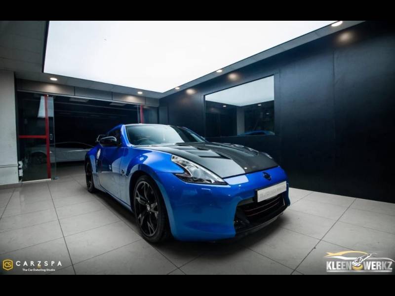 Nissan 370Z Touring Coupe MT