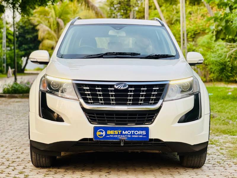 Mahindra XUV500 W4 FWD