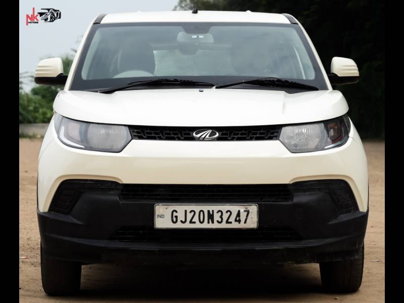 Mahindra KUV100 K4 Plus G 6 STR