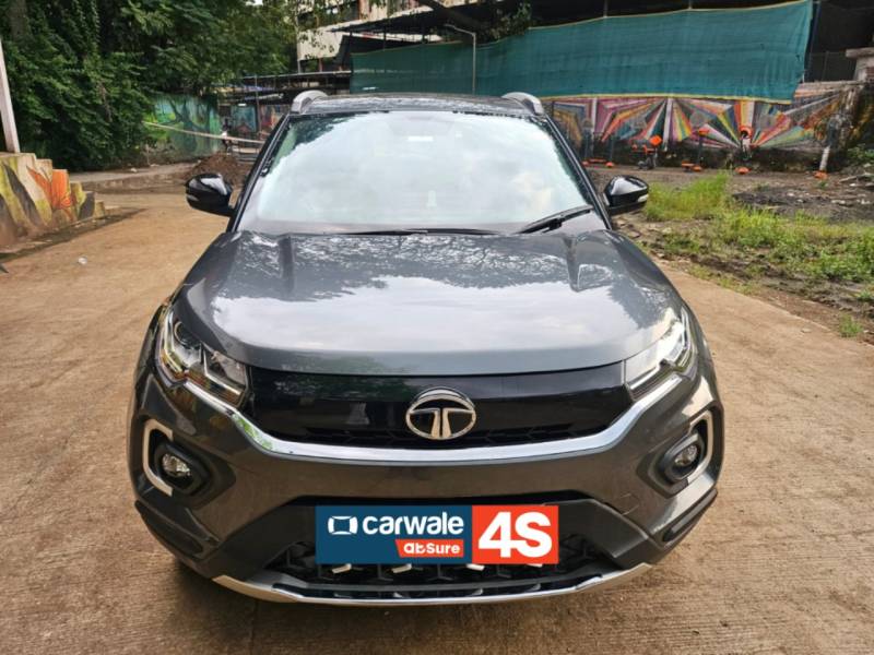 Tata Nexon XZA Plus (Premium) Diesel Dark Edition