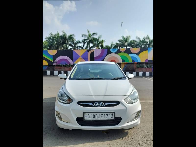 Hyundai Verna Fluidic 1.6 CRDI SX