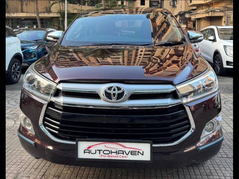 Toyota Innova Crysta 2.8 ZX AT 7 STR