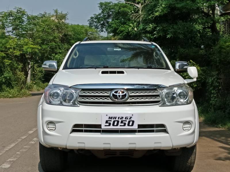 Toyota Fortuner 3.0 MT