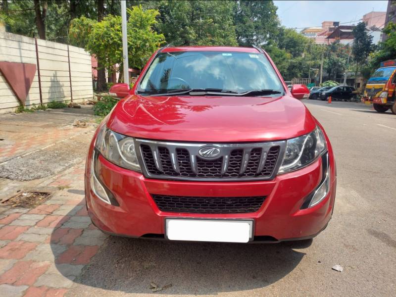 Mahindra XUV500 W8 FWD