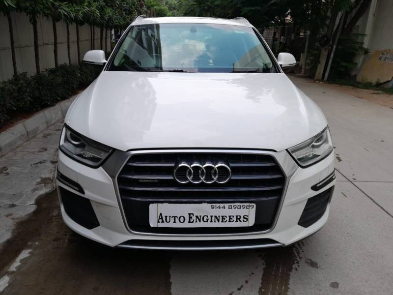 Audi Q3 35 TDI Premium + Sunroof