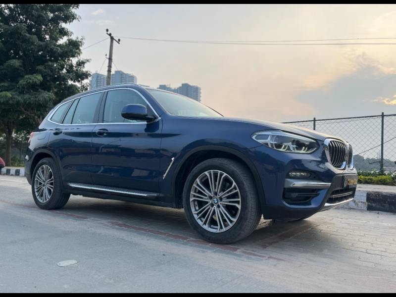 BMW X3 xDrive 30i Luxury Line