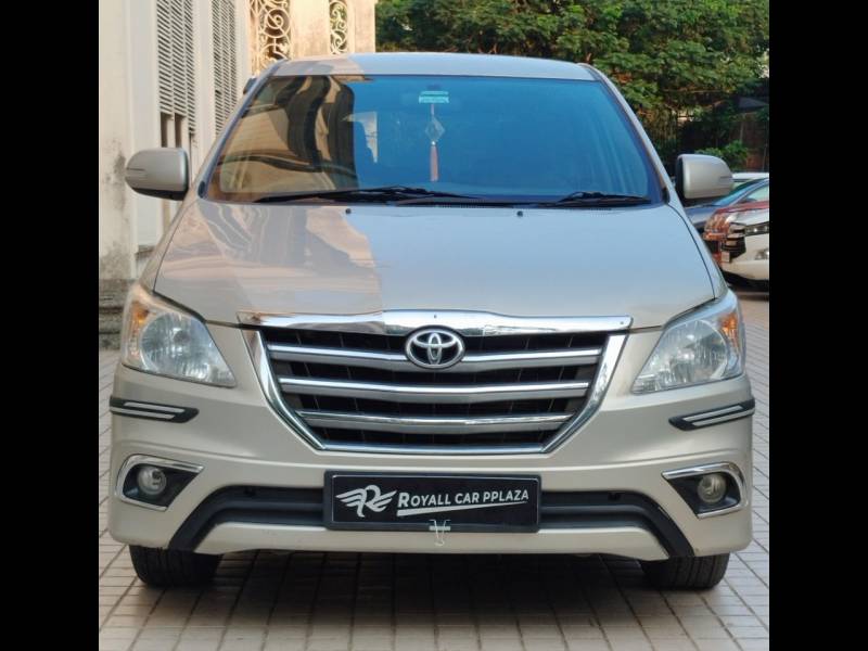 Toyota Innova 2.5 VX (Diesel) 8 STR Euro4