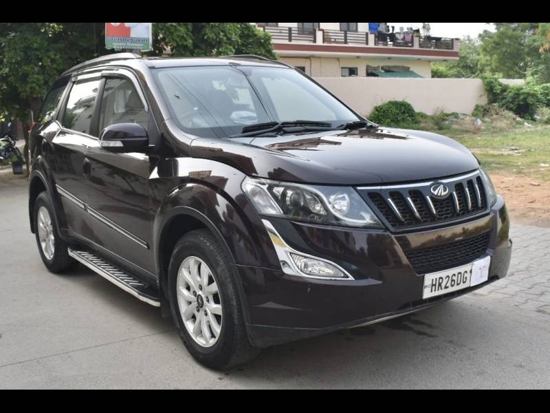 Mahindra XUV500 W10 AT 1.99