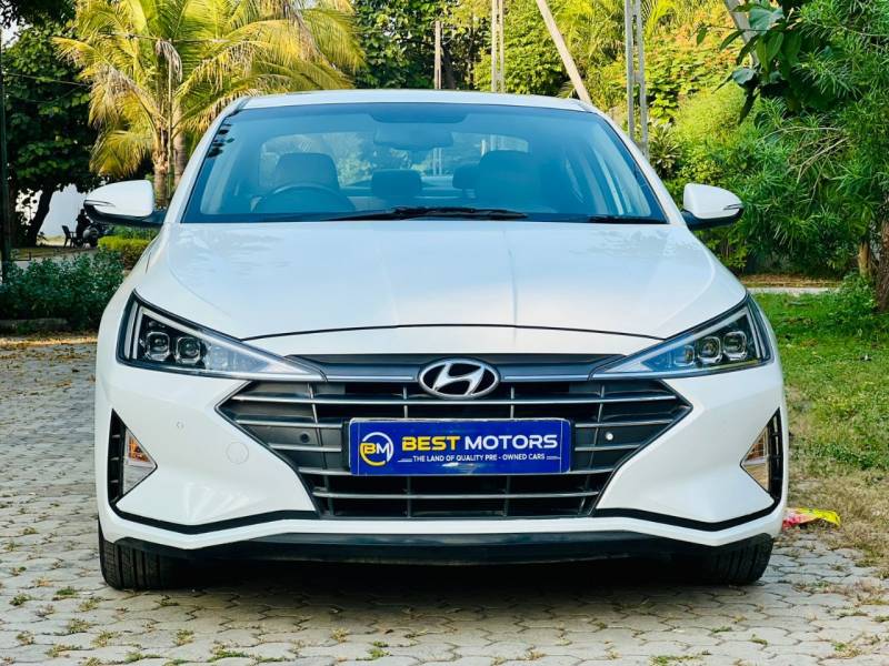 Hyundai Elantra 2.0 SX (O) AT