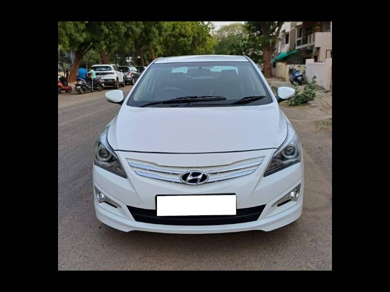 Hyundai Verna Fluidic 1.6 VTVT SX