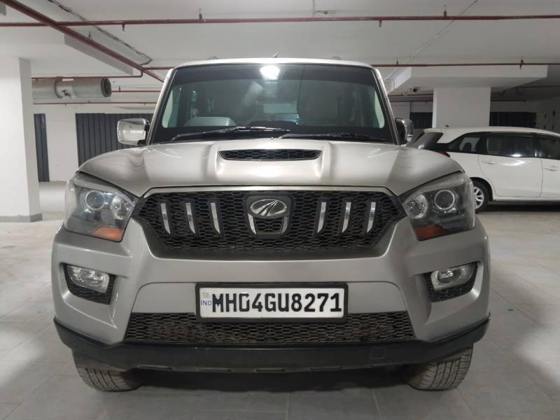 Mahindra Scorpio S10