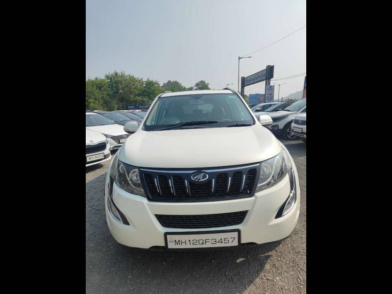 Mahindra XUV500 W10 FWD AT