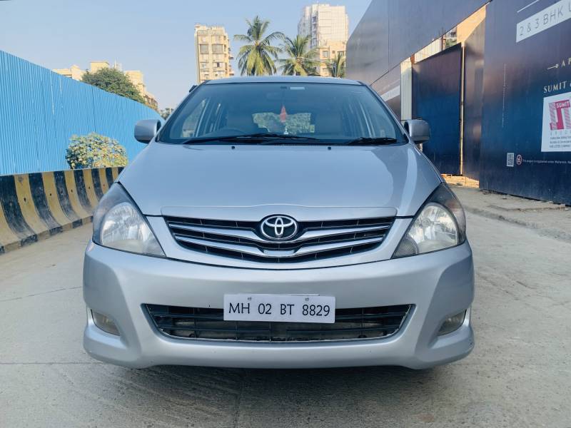 Toyota Innova 2.5 G (Diesel) 8 STR Euro4