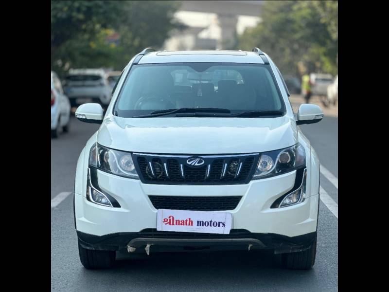 Mahindra XUV500 W10 FWD