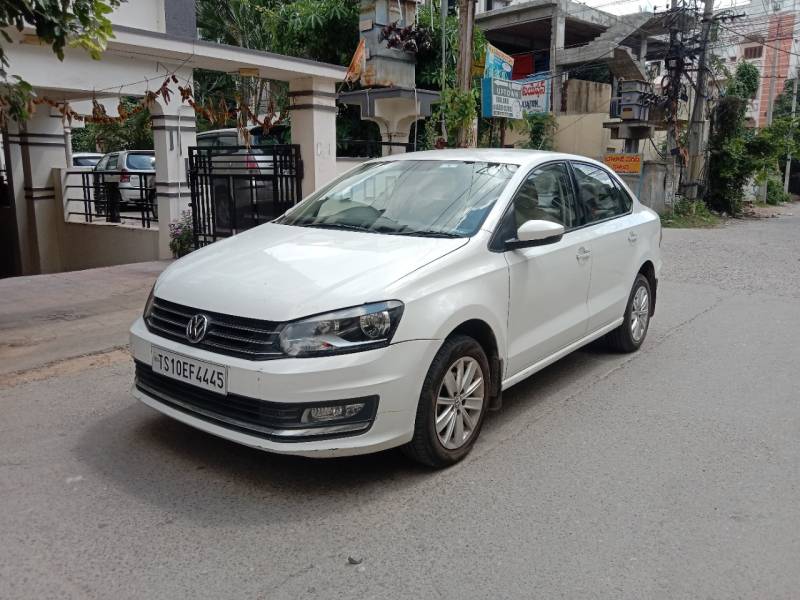 Volkswagen Vento 1.5 TDI Highline AT