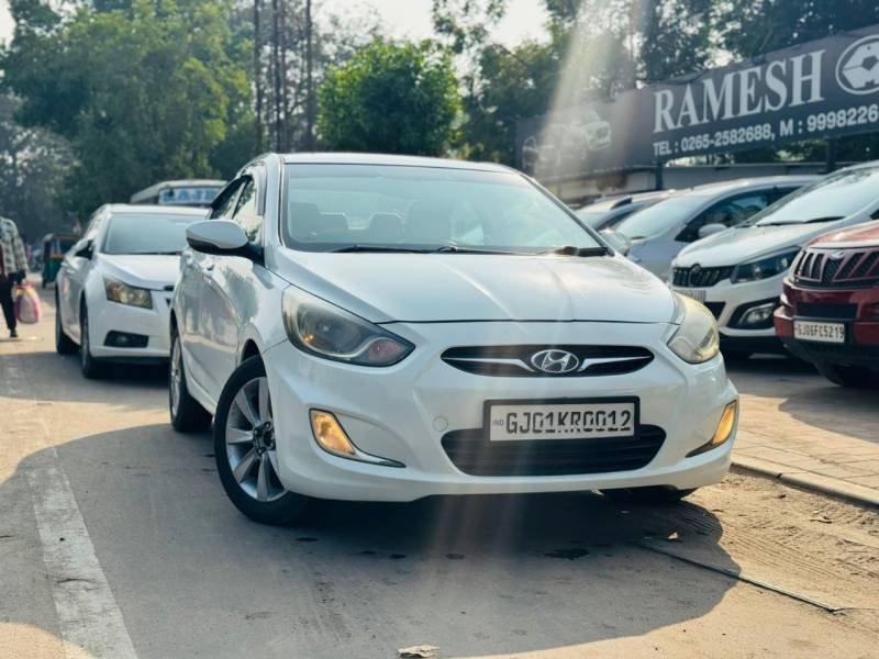 Hyundai Verna Fluidic 1.6 CRDI SX